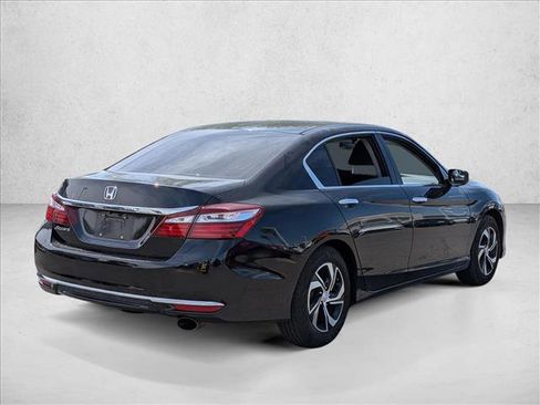 Used 2017 Honda Accord LX image 5