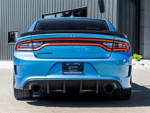 Used 2018 Dodge Charger R/T Scat Pack RWD image 6