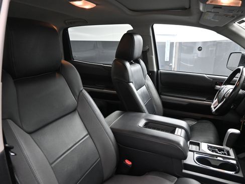 Used 2019 Toyota Tundra Limited w/ Limited Premium Package image 20