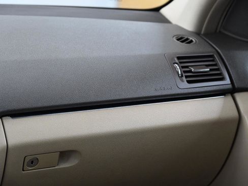 Used 2010 Mercedes-Benz C 300 Sport image 28