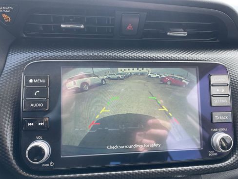Used 2024 Nissan Kicks SV image 28