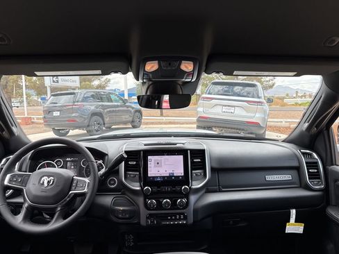 New 2025 RAM 2500 Big Horn AWD/4WD image 40