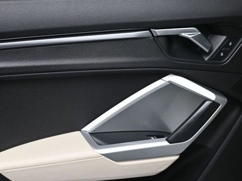 Used 2019 Audi Q3 2.0T Premium Plus w/ Premium Plus Package image 14