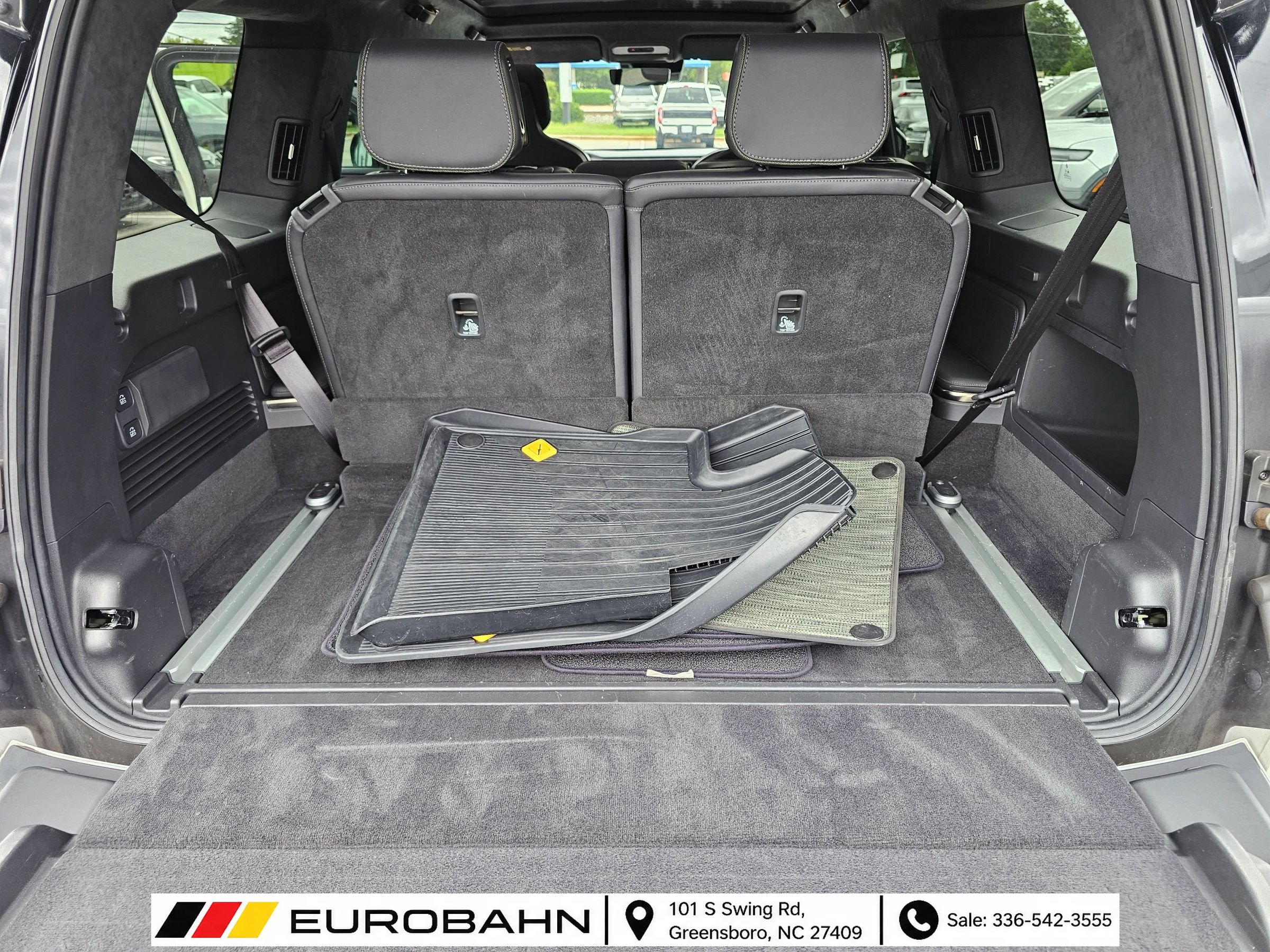 Used 2025 Rivian R1S Adventure Dual AWD/4WD image 38