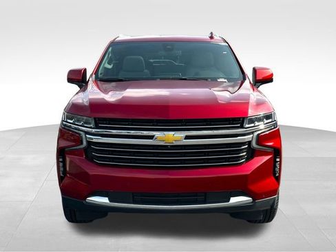 Used 2021 Chevrolet Suburban LT w/ LT Signature Package image 8