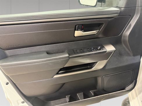 Used 2022 Toyota Tundra SR5 w/ SR5 Premium Package image 11