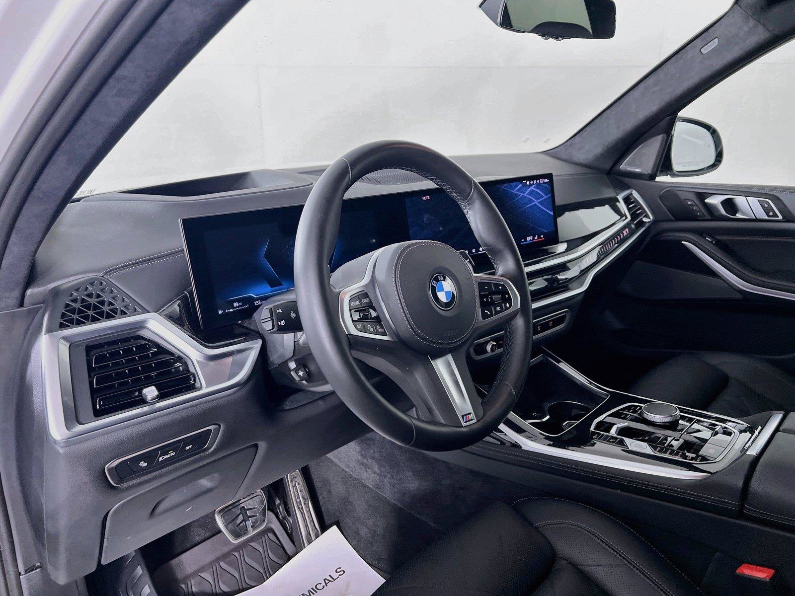 Used 2025 BMW X7 xDrive40i w/ M Sport Package AWD/4WD image 10