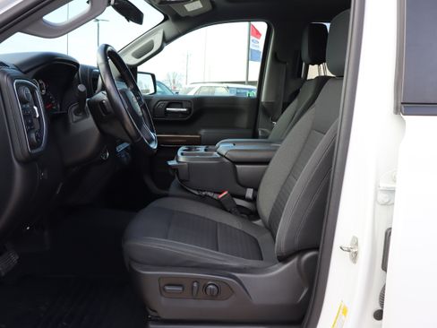 Used 2022 Chevrolet Silverado 1500 LT image 9