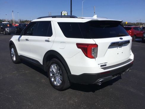 Used 2022 Ford Explorer Limited w/ Limited Technology Package image 3