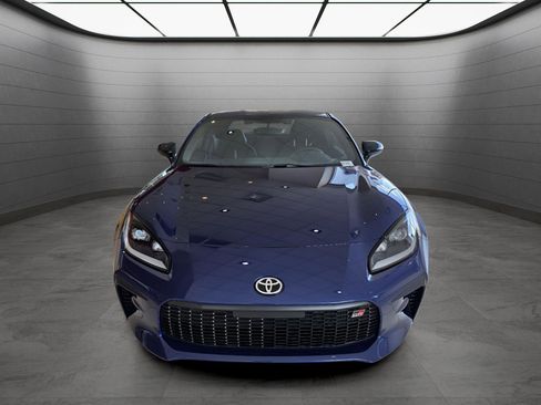 New 2025 Toyota GR86 Premium image 7