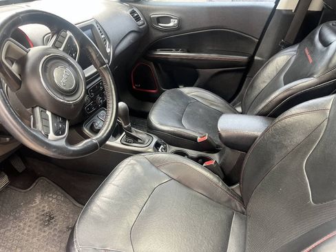 Used 2018 Jeep Compass Trailhawk w/ Leather Interior Group AWD/4WD image 6