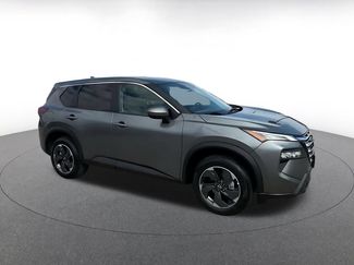 Used 2025 Nissan Rogue SV FWD video 2