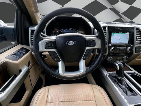 Used 2016 Ford F150 Lariat w/ Equipment Group 502A Luxury AWD/4WD image 5