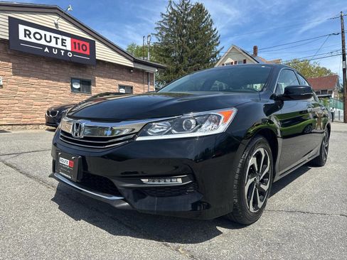 Used 2017 Honda Accord EX image 1