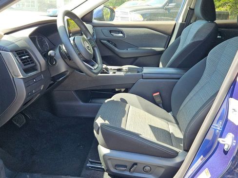 Used 2023 Nissan Rogue SV FWD image 10