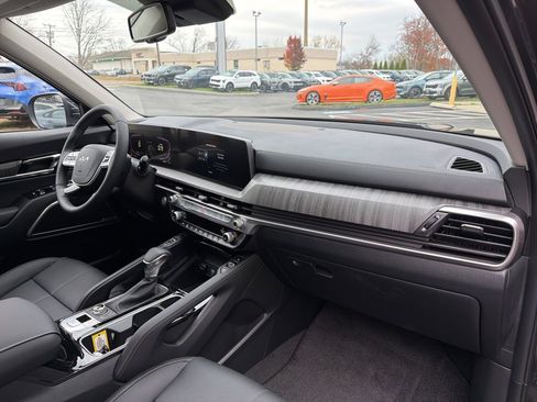 New 2025 Kia Telluride EX image 15