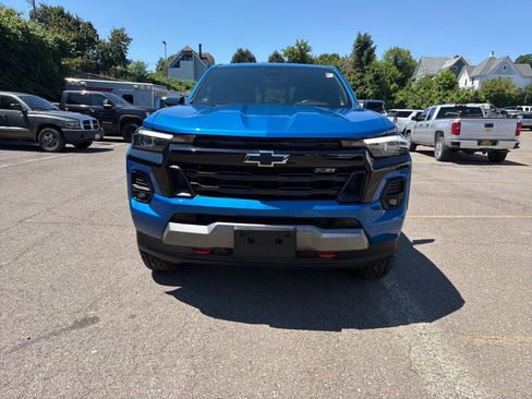 Used 2024 Chevrolet Colorado Z71 w/ Z71 Convenience Package 2 AWD/4WD image 2