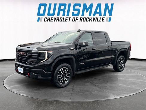 Used 2022 GMC Sierra 1500 AT4 w/ AT4 Premium Package image 2