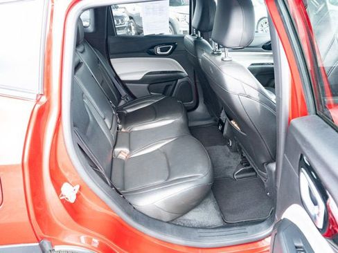 Used 2025 Jeep Compass Limited AWD/4WD image 36
