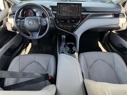 Used 2023 Toyota Camry XSE image 10