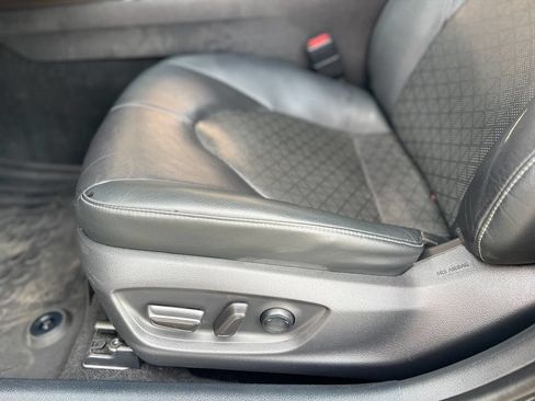 Used 2022 Toyota Camry XSE FWD image 22