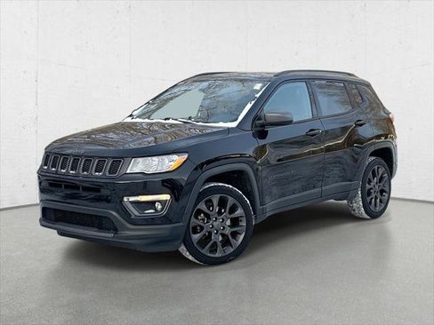 Certified 2021 Jeep Compass Latitude w/ Sun and Sound Group image 1