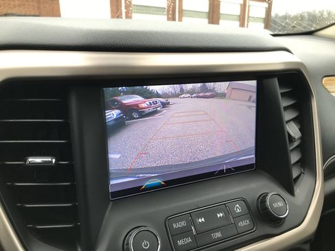 Used 2018 GMC Acadia Denali image 22