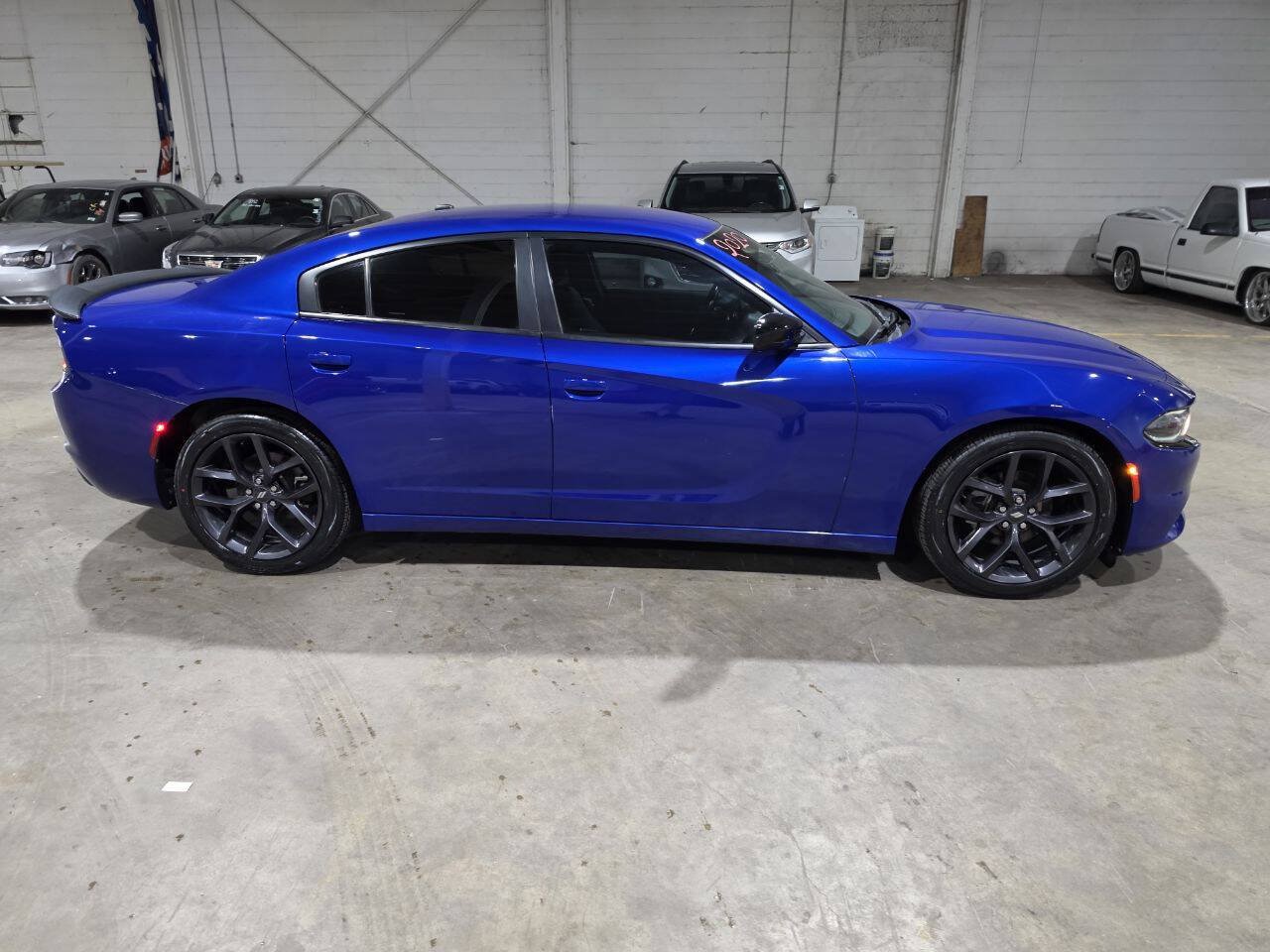Used 2020 Dodge Charger SXT w/ Blacktop Package RWD image 15