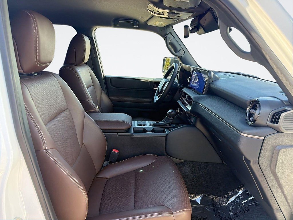 Used 2025 Toyota Land Cruiser AWD/4WD image 31