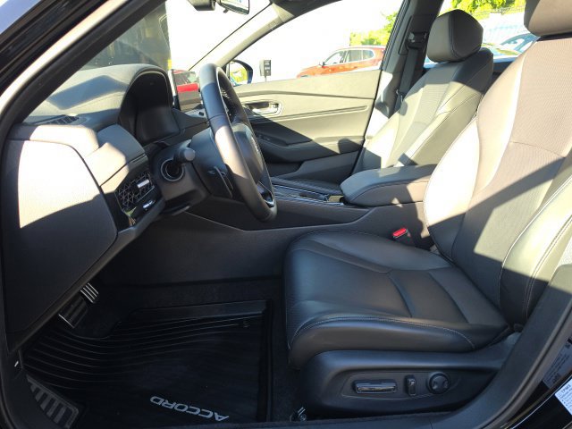 Used 2024 Honda Accord Sport image 8