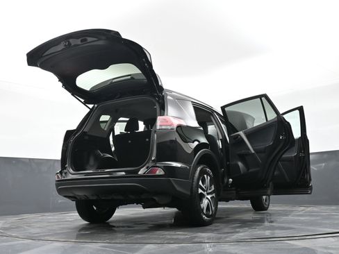 Used 2017 Toyota RAV4 LE image 49