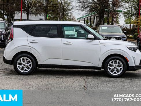 Used 2025 Kia Soul LX w/ LX Technology Package image 10