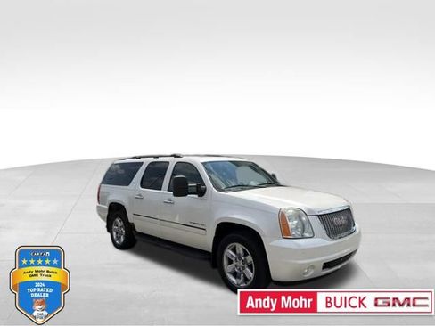 Used 2012 GMC Yukon XL SLT w/ SLT-2 Equipment Package AWD/4WD image 1