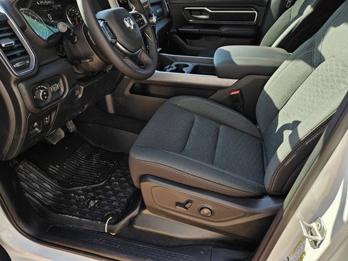 New 2026 RAM 1500 2WD Crew Cab image 14