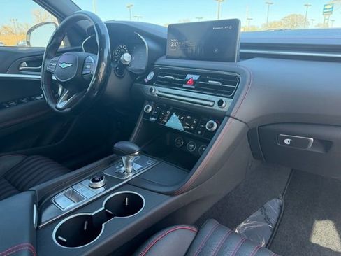 Used 2025 Genesis G70 3.3T Advanced image 10