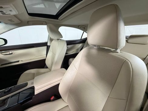 Used 2018 Lexus ES 350 w/ Premier Package FWD image 5