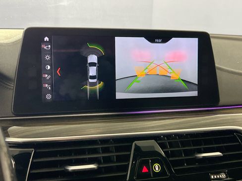 Used 2018 BMW 530i xDrive image 14