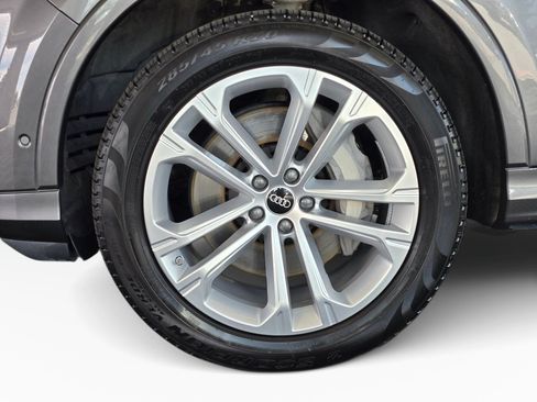 Used 2025 Audi Q7 3.0T Premium Plus AWD/4WD image 13