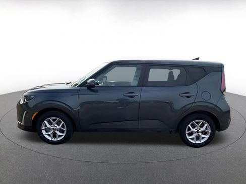 Used 2025 Kia Soul LX w/ LX Technology Package image 8
