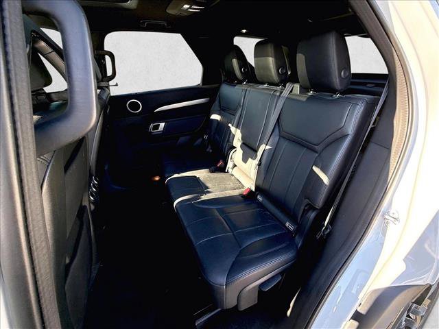 Used 2020 Land Rover Discovery Landmark AWD/4WD image 26