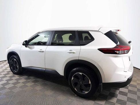 Certified 2025 Nissan Rogue SV AWD/4WD image 6