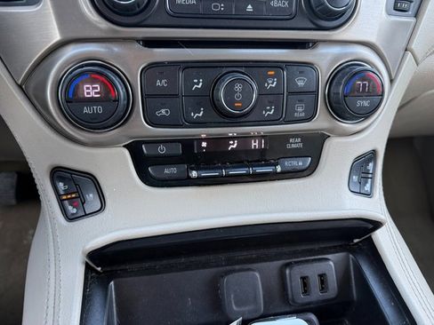 Used 2018 GMC Yukon XL Denali image 27