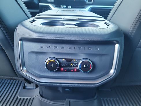 New 2026 Ford Expedition Tremor image 9