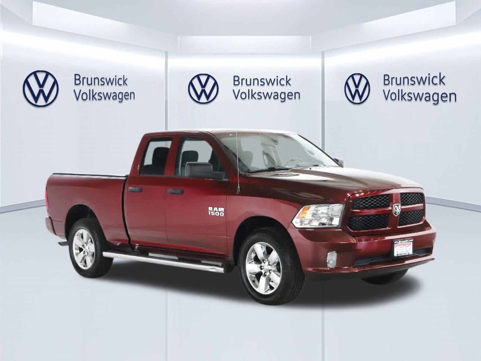 Used 2018 RAM 1500 Express w/ Express Value Package AWD/4WD image 9