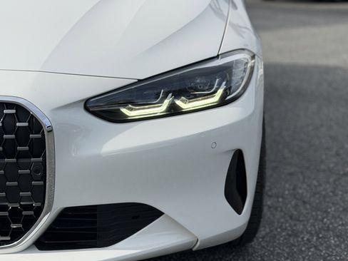 Used 2022 BMW 430i Convertible w/ Convenience Package image 12