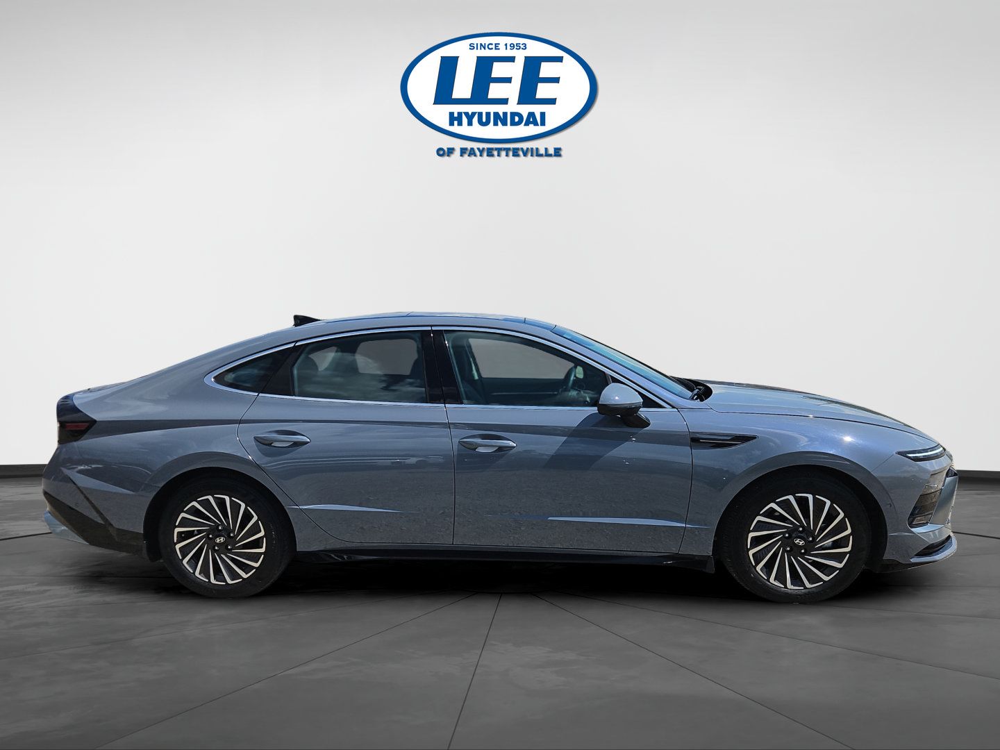 Certified 2024 Hyundai Sonata Limited FWD image 2