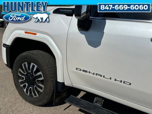 Used 2024 GMC Sierra 3500 Denali Ultimate image 8