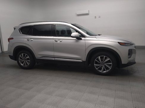 Used 2019 Hyundai Santa Fe Limited w/ Cargo Package image 11