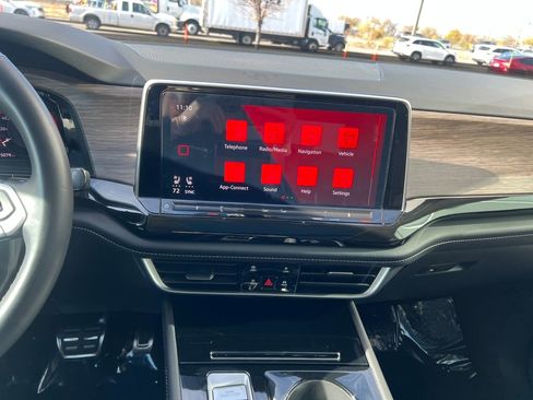 Certified 2025 Volkswagen Atlas SEL Premium R-Line image 20