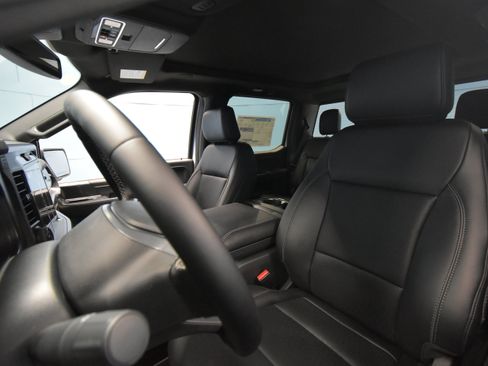 New 2025 Ford F150 Lariat w/ Equipment Group 502A High image 16